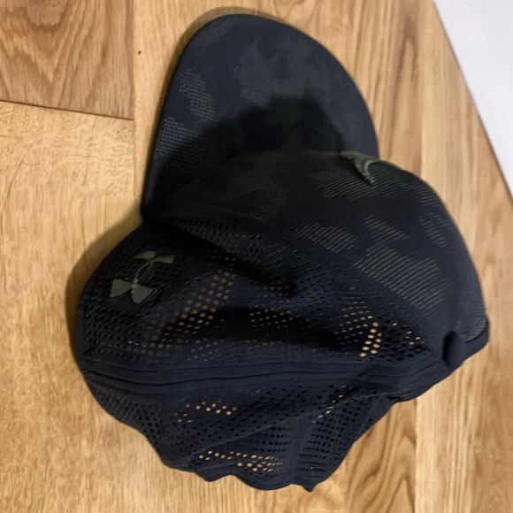 Project Rock Camo Snapback Cap - Picture 2 of 3